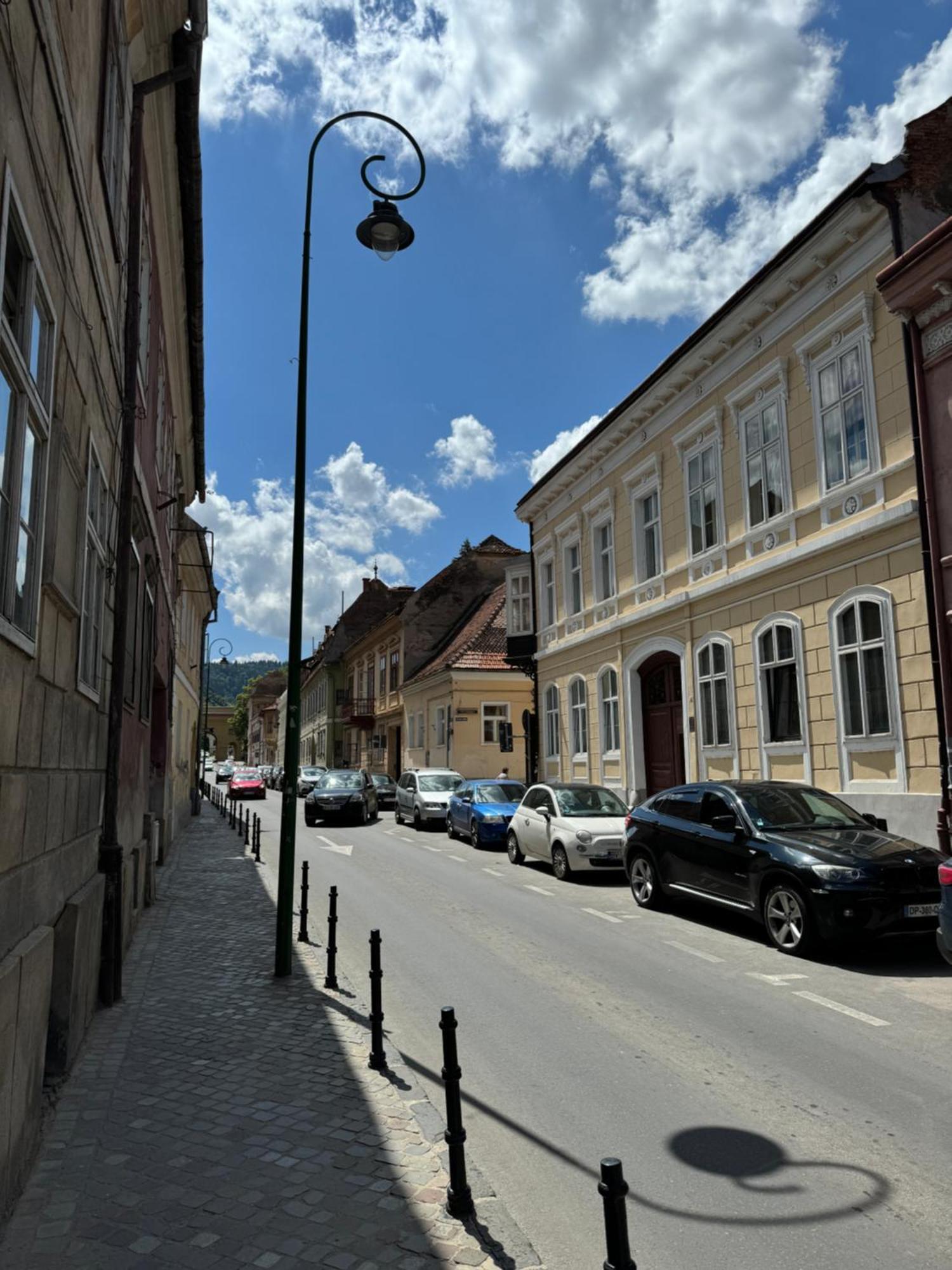 Ari Appartamento Braşov